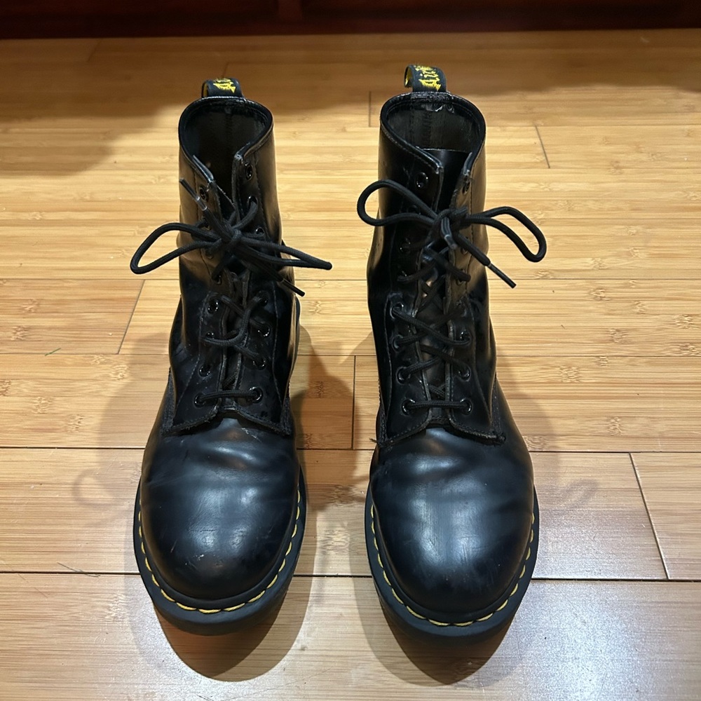 BRAND NEW DOC MARTINS